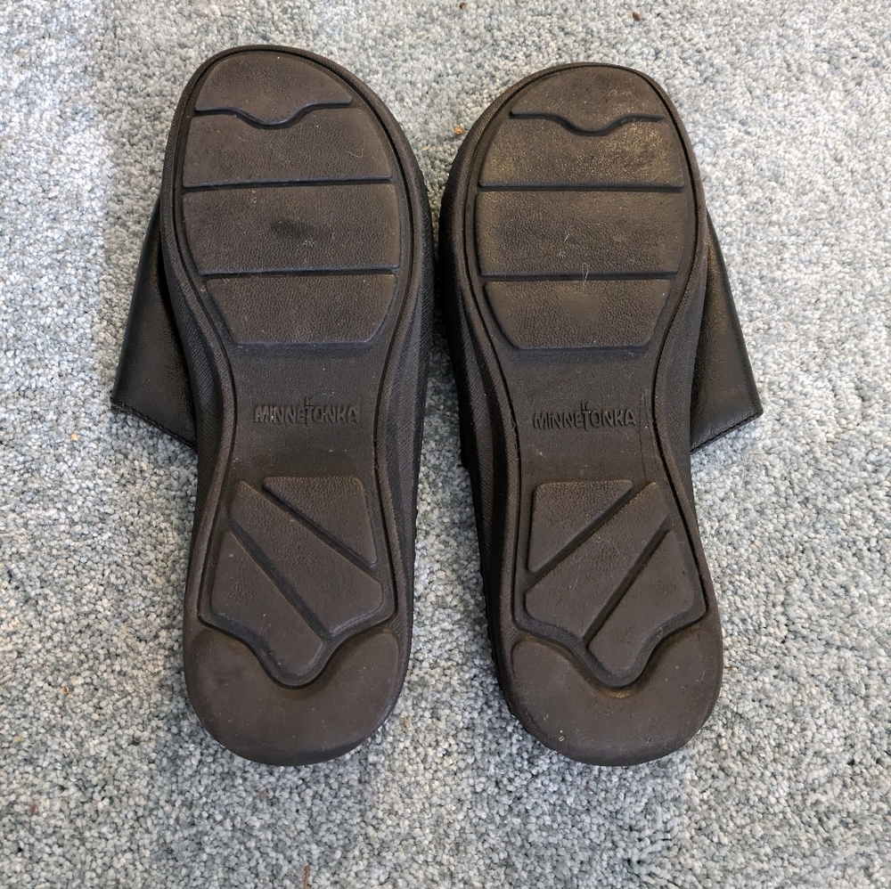 Black leather sandals, size 11